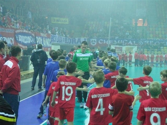 Częstochowa: Drużyna Raków Ekstraklasa najlepsza w dziewiątej edycji Piłkarskiej Gwiazdki