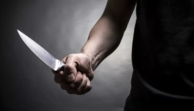 Sprawca napadu z nożem w ręku został zatrzymany.