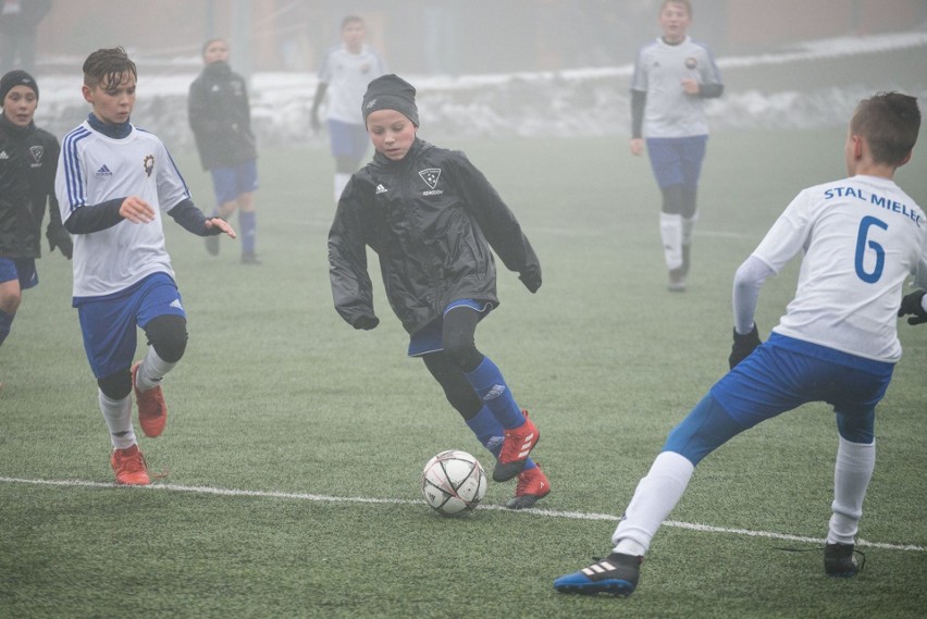 Młodzi piłkarze z Jędrzejowa rywalizowali z silnymi ekipami w Zakopanem