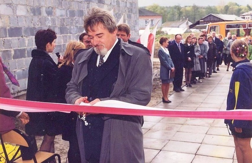 Mieczysław Sawa był wójtem gminy Dwikozy od 1990 do 1999...