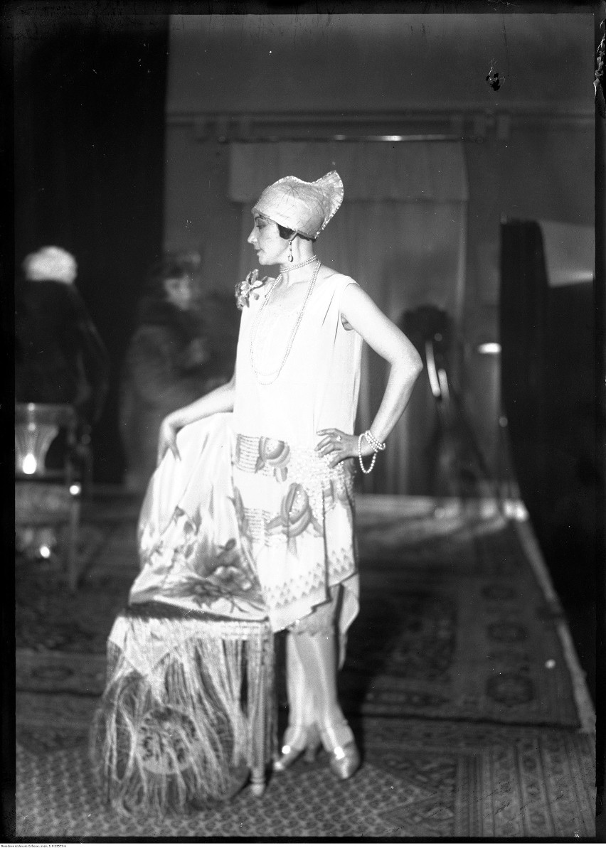 Rewia mody w Starym Teatrze w Krakowie - 1927 rok