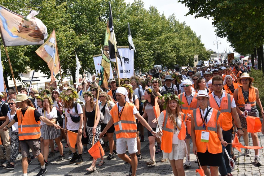 Pielgrzymka Dominikańska dotarła z Krakowa na Jasną Górę ZDJĘCIA Zmęczeni, ale bardzo radośni 