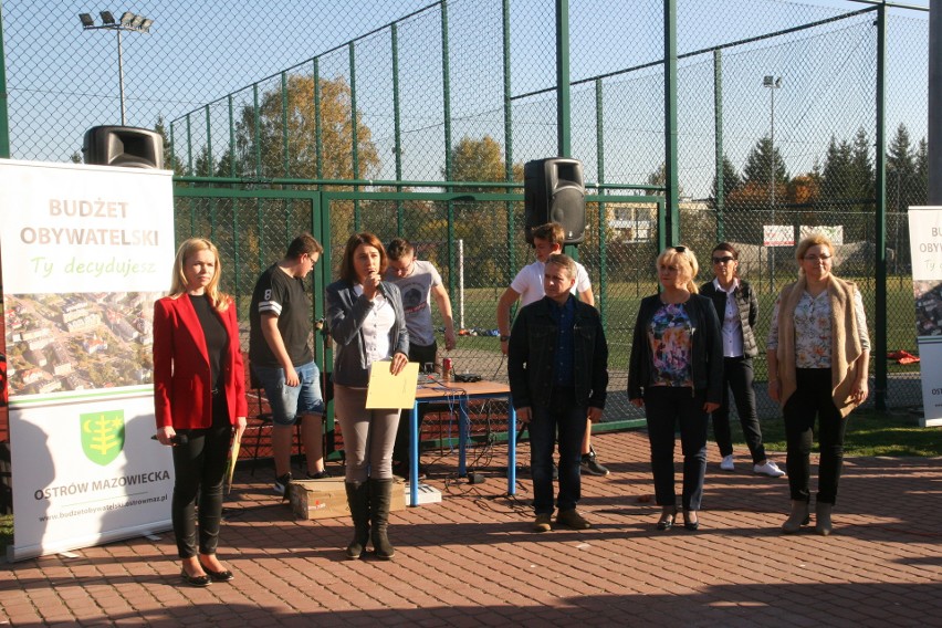 W Ostrowi oddano dzieciom nowy plac zabaw [ZDJĘCIA]