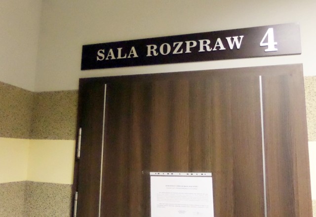 Przed Sądem Rejonowym w Myszkowie odbyła się rozprawa oskarżonego o molestowanie ministranta.