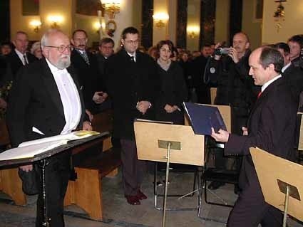 Krzysztof Penderecki podczas uroczystości wręczenia mu tytułu "Zasłużony dla powiatu dębickiego".