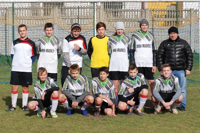 Reprezentacja Gimnazjum z Sadowia rozegrała mecze eliminacyjne turnieju MiniEuro 2016. Zajęła trzecie miejsce w grupie dziesiątej.