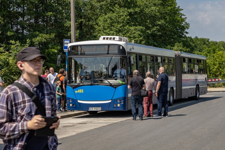 Zabytkowe autobusy i tramwaj z 1925 roku będą dziś wozić krakowian do Kurdwanowa i Cichego Kącika. W jakich godzinach?