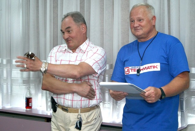 Oficjalnie drużynę siatkarzy Jadaru Radom przedstawi właściciel klubu, Tadeusz Kupidura (z lewej) i trener Jan Such.