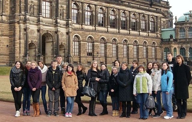 Uczniowie I LO w Końskich wraz z opiekunkami w Dreźnie