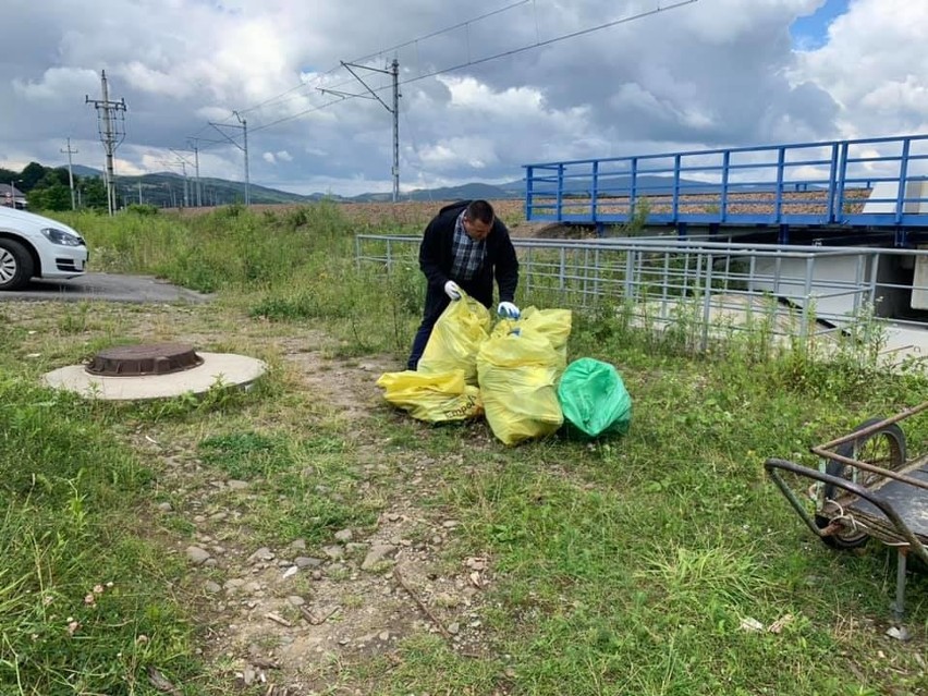 Sprzątanie Jeziora Mucharskiego