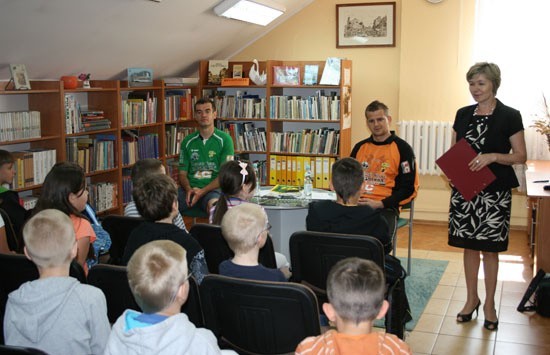 Piłkarze GKS Bogdanka rozmawiali z dziećmi o zawodzie...