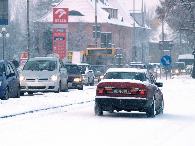 Zima w Koszalinie 
Opady śniegu sparalizowaly Koszalin