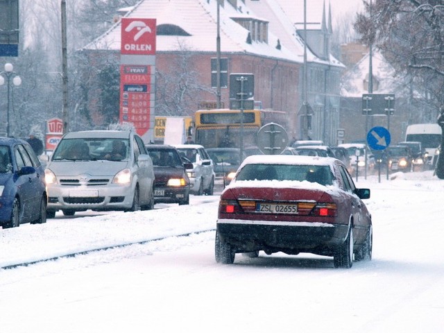 Zima w Koszalinie Opady śniegu sparalizowaly Koszalin