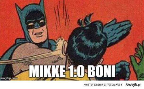 Korwin-Mikke spoliczkował Boniego. Internauci komentują
