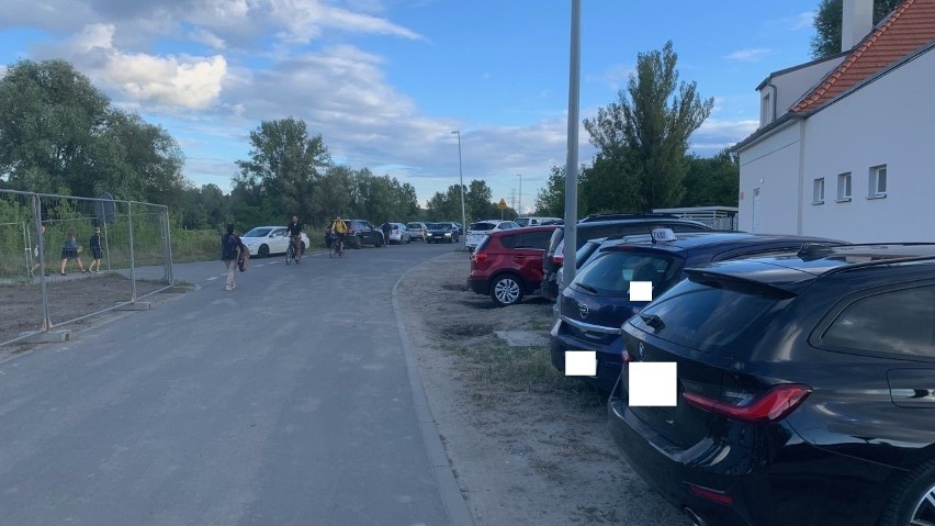 Źle zaparkowane auta stały się zmorą okolicznych...