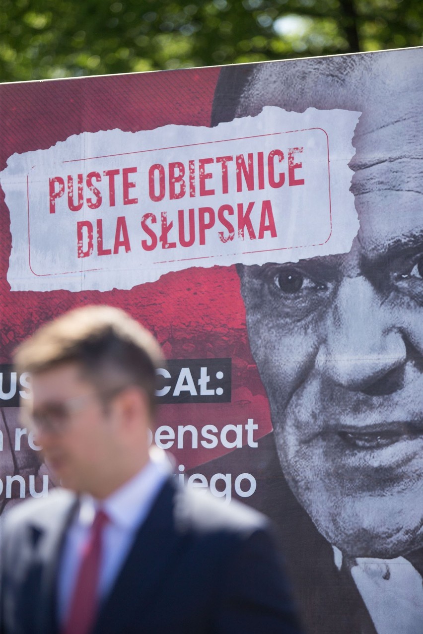 Müller o Tusku w Słupsku: My nie składamy pustych obietnic