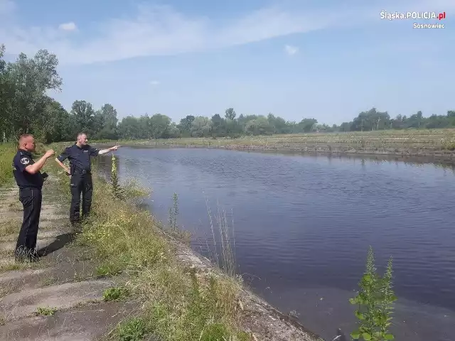 Mundurowi z Sosnowca sprawdzali zbiorniki wodne, na których obowiązuje zakaz kąpieli