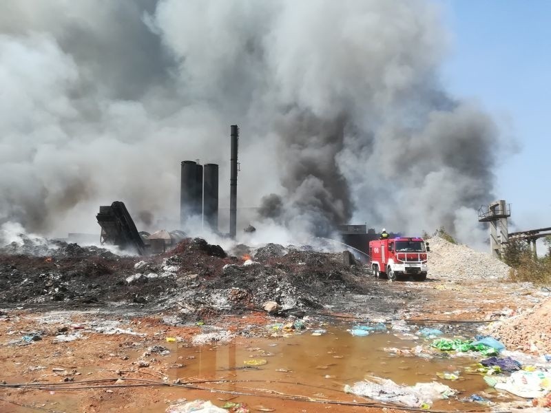 Pożar składowiska odpadów w Zgierzu to sprawka tzw. mafii śmieciowej?