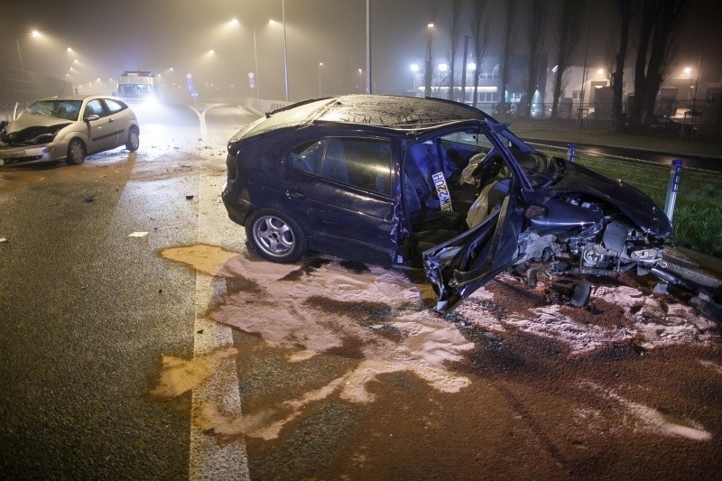 Wypadek na trasie Górna! Bez prawa jazdy uciekał przed policją pod prąd! [FILM, zdjęcia]