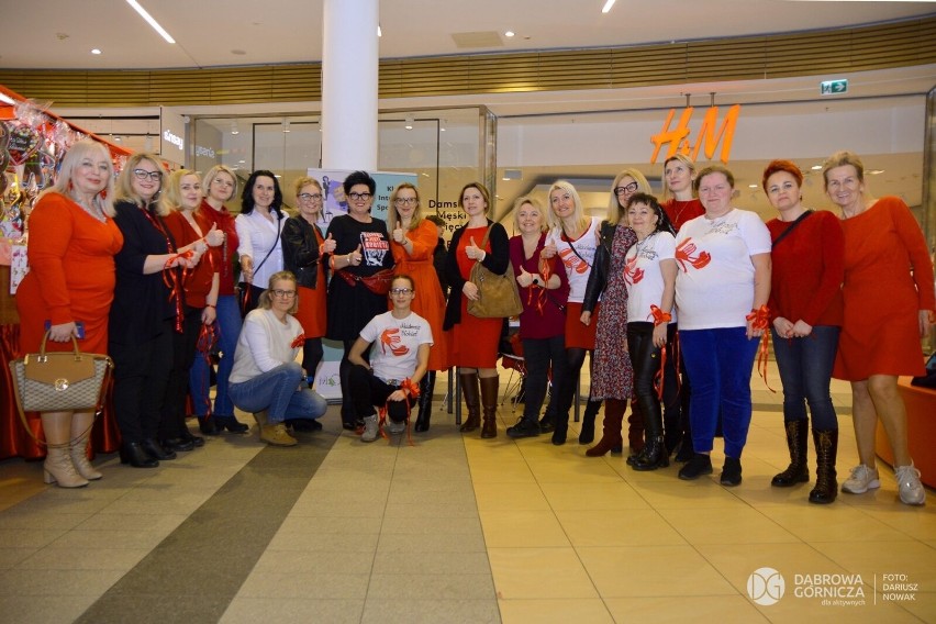 W Dąbrowie Górniczej zatańczyli przeciwko przemocy wobec kobiet. Akcja po raz kolejny zgromadziła wiele osób w CH Pogoria 