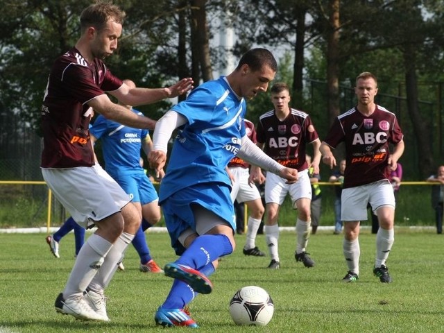 Pomorze przegrało z Kaszubią Kościerzyna 1:2. To był mecz kolejki.