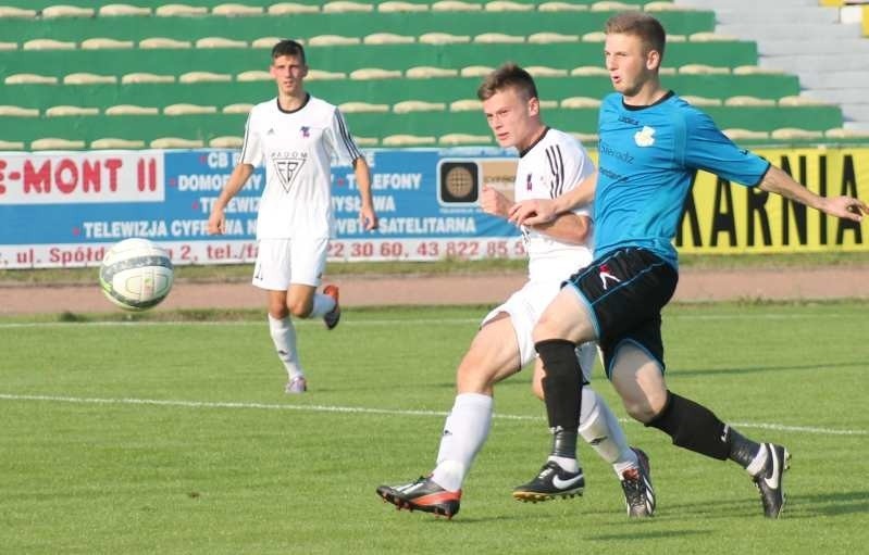 Warta Sieradz - Broń 0:2