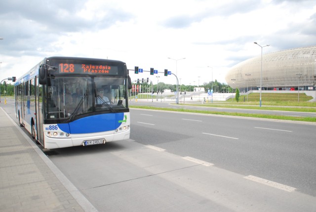 Więcej kursów zaplanowano m.in. na linii autobusowej 128