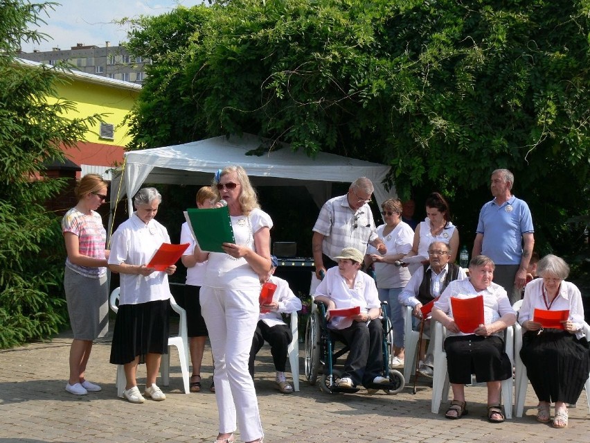 Czas umilił także występ gospodarzy, którzy zaprezentowali...