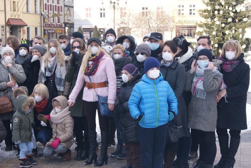 Czarny piątek w Rybniku. Mieszkańcy protestują przeciw...