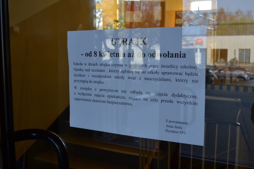 Strajk w SP nr 3 w Lublińcu.