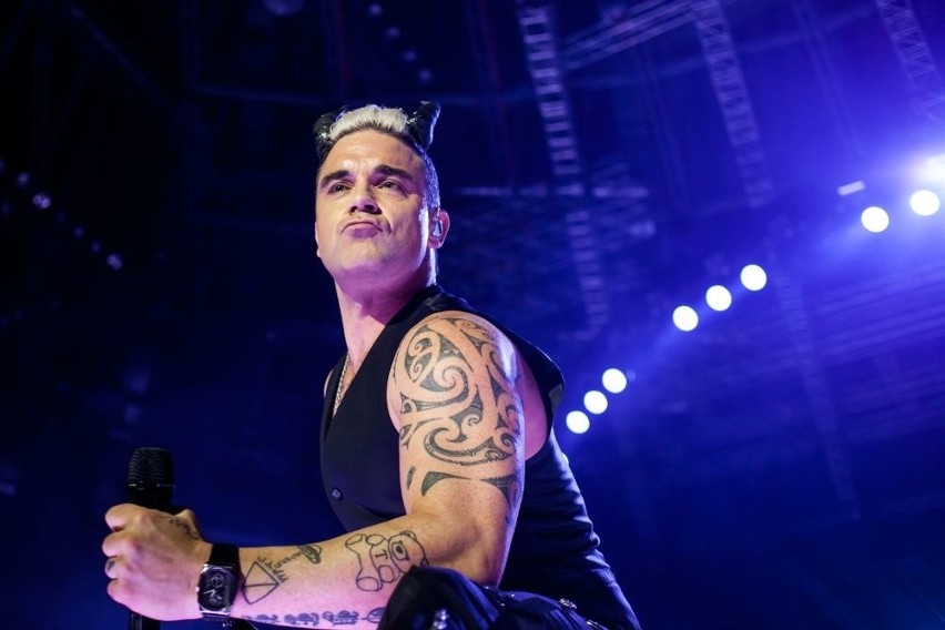 Robbie Williams zagrał koncert w Kraków Arenie. Artysta porwał publiczność! [ZDJĘCIA]