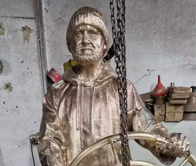 W niedzielę o godz. 12 przy ul. Franciszkańskiej zostanie odsłonięty  posąg jednego  z najsłynniejszych polskich żeglarzy kapitana Henryka Jaskuły.