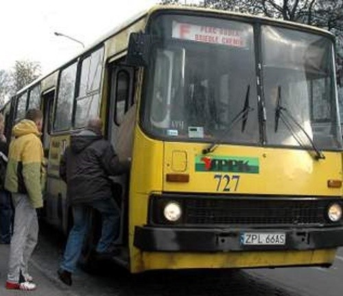 Zmiana organizacji ruchu będzie obowiazywać w godzinach 6 &#8211; 22, na ulicy Tanowskiej. Chodzi o odcinek od ulicy Siedleckiej do ulicy Piłsudskiego.