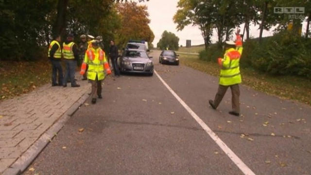 Niemieccy policjanci podczas radarowego maratonu