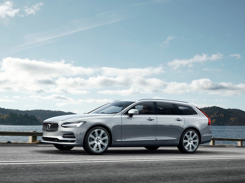 Volvo V90...