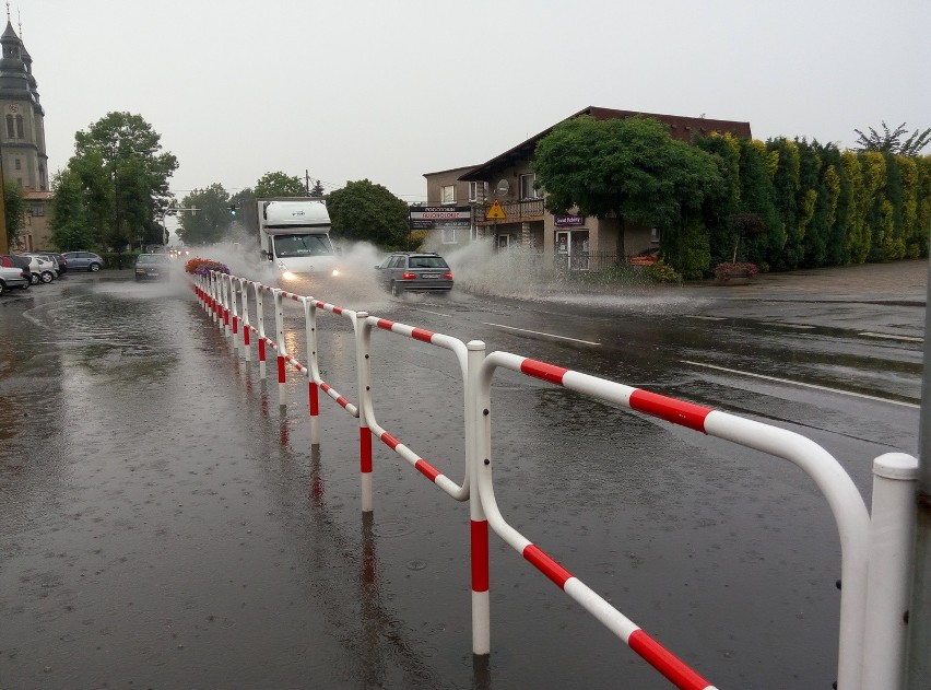 Radlin: Ulewa w mieście, zalane ulice. Uważajcie