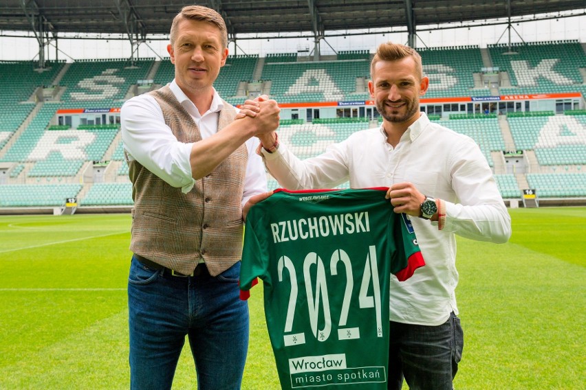 Transfery w Ekstraklasie. Lech bez Skorży, nowe twarze w Śląsku [stan na 09.06.2022]