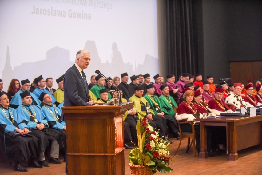 19 lutego 2018 r. Uniwersytet Mikołaja Kopernika w Toruniu...