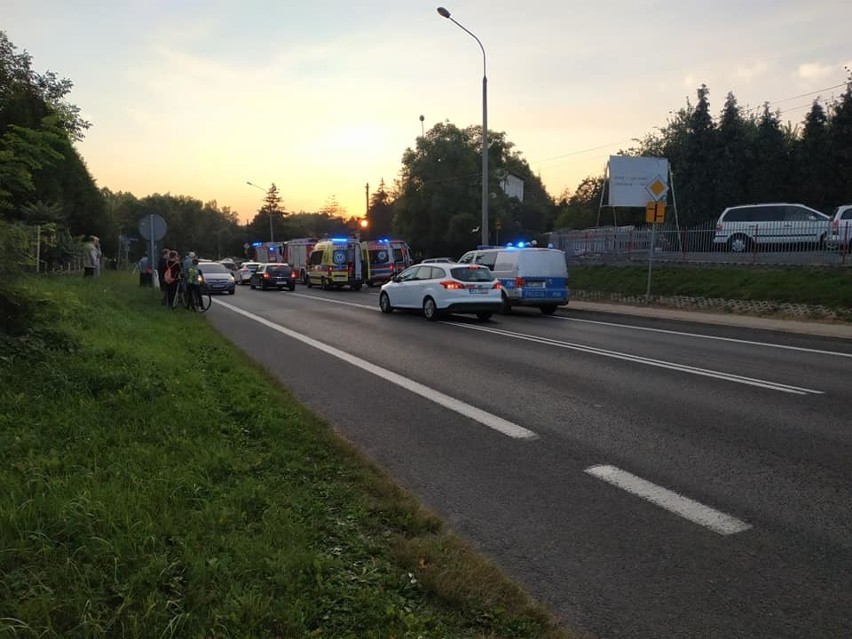 Wypadek na ulicy Wyzwolenia w Porębie...