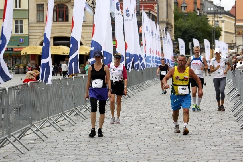 Maraton Wrocław - ZDJĘCIA - zawodnicy z numerami 3601 - 3800