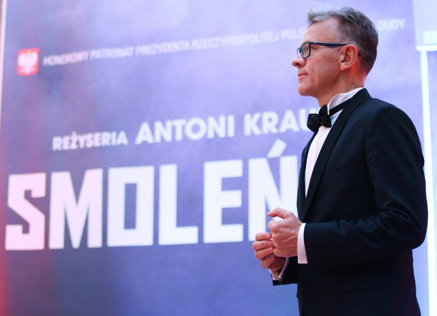 Politycy i celebryci na premierze filmu "Smoleńsk"