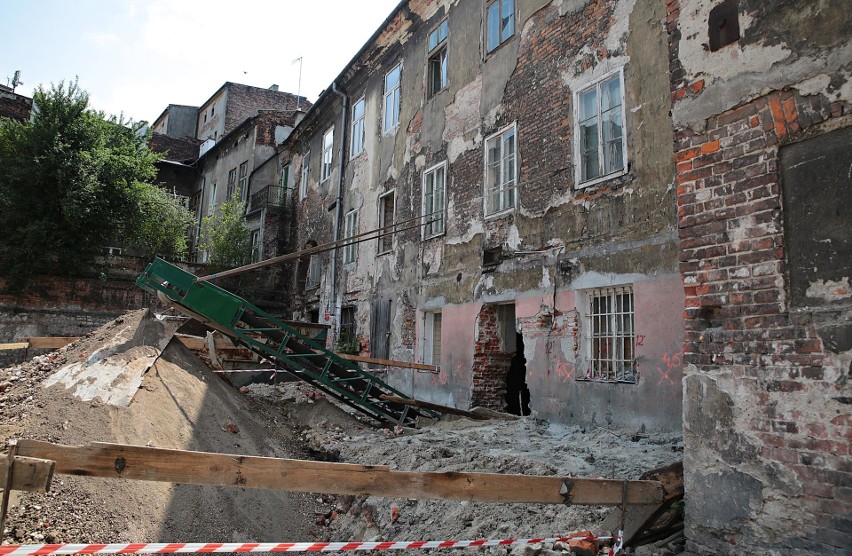 Kraków. Weszliśmy na budowę, gdzie wykopano 1609 szkieletów [ZDJĘCIA]