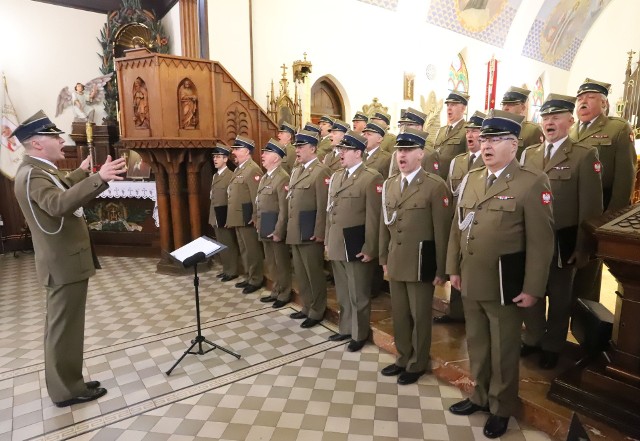 W czasie uroczystości w Jedlni - Letnisku wystąpił Reprezentacyjny Zespół Artystyczny Wojska Polskiego.