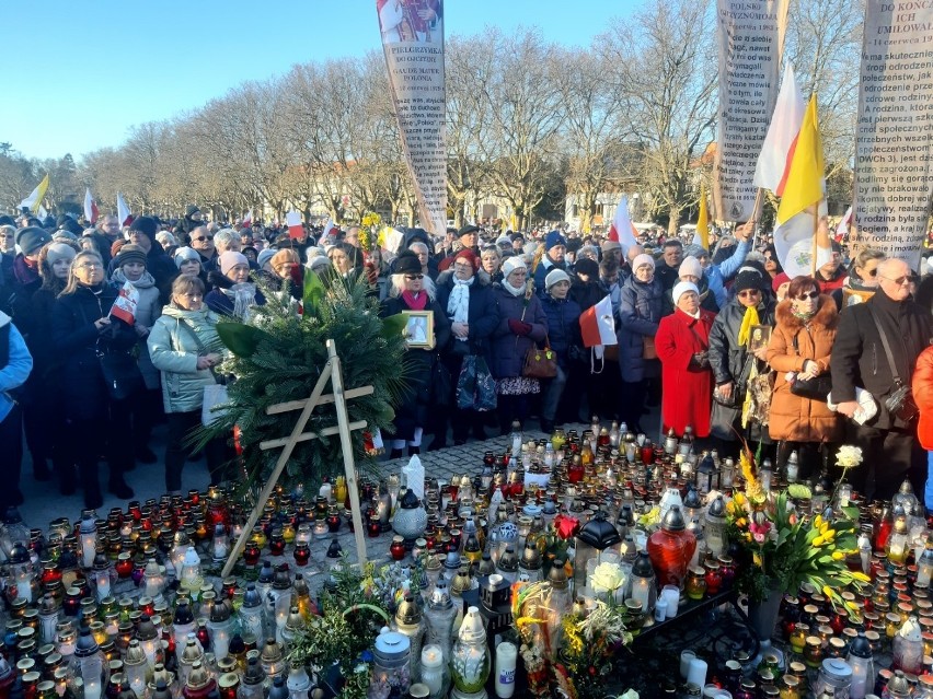 Marsz Papieski przeszedł ulicami Szczecina. Dziś 18. rocznica śmierci Jana Pawła II 