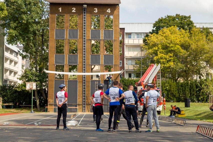 Białystok. XI Podlaski Turniej w Dwuboju Pożarniczym. Zobacz...