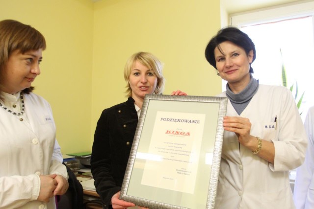 - Te zajęcia pozwalają pacjentkom wrócić do normalnego życia - mówi Mirosława Demska (pierwsza z prawej), szefowa Stowarzyszenia do Walki z Rakiem, działającego przy Białostockim Centrum Onkologii.