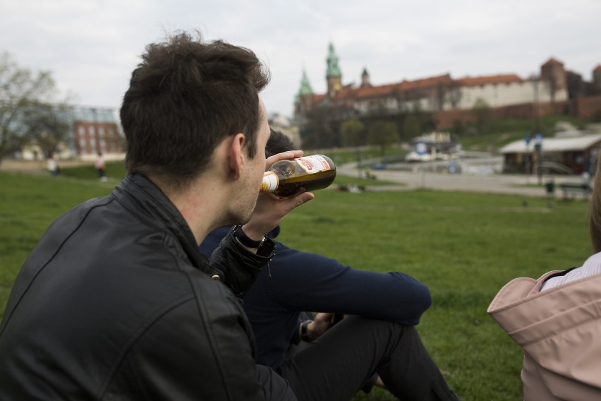 Większość, bo ponad 80% Polaków konsumuje alkohol rozsądnie...