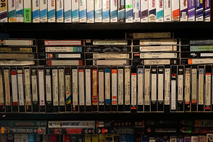 Jak trójmiejska formacja VHS HELL znalazła się w serialu "Rojst 97"