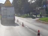 Groźna kolizja na ul. Kościuszki w Toruniu. Bmw uderzyło w kierującego hulajnogą