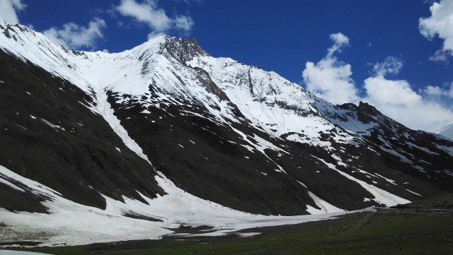 Lawina w zachodnich Himalajach porwała narciarzy. Dwóch Polaków zginęło